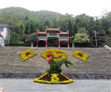 河南欒川 老君山 老子文化苑 追夢谷、雞冠洞、白云山 / 重渡溝（洛陽版“哀牢山”） 3日游【游“道教勝地”老君山，奇境欒川之云海奇觀】