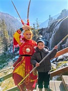 四川成都 九寨溝、黃龍、都江堰、熊貓基地、三星堆或金沙遺址 雙飛6日游【親子游 純凈游；走進(jìn)臧家土火鍋，九寨旅拍換裝秀】